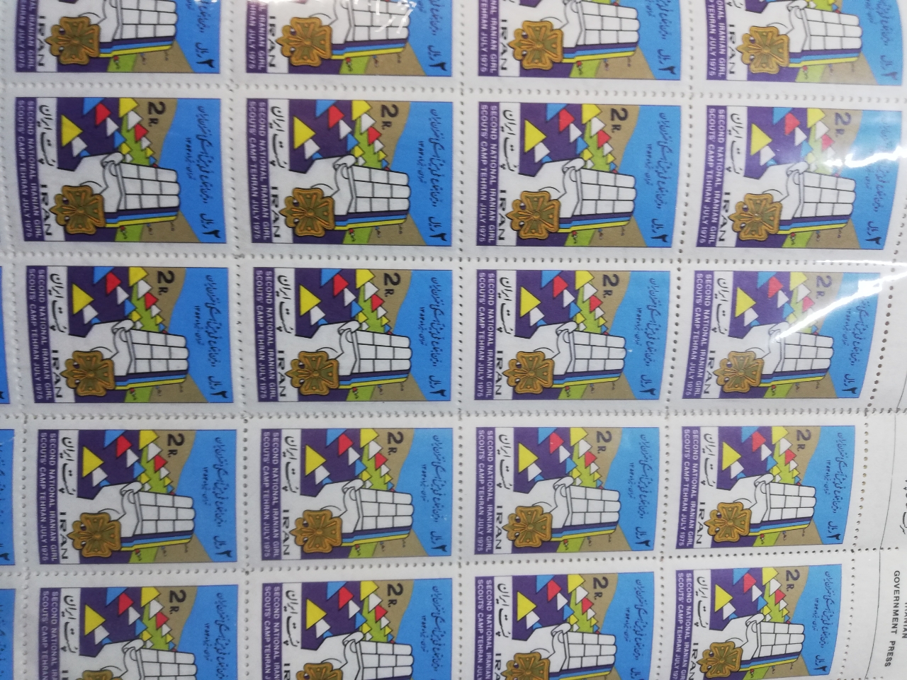هر برگه 100عدد 280000ت