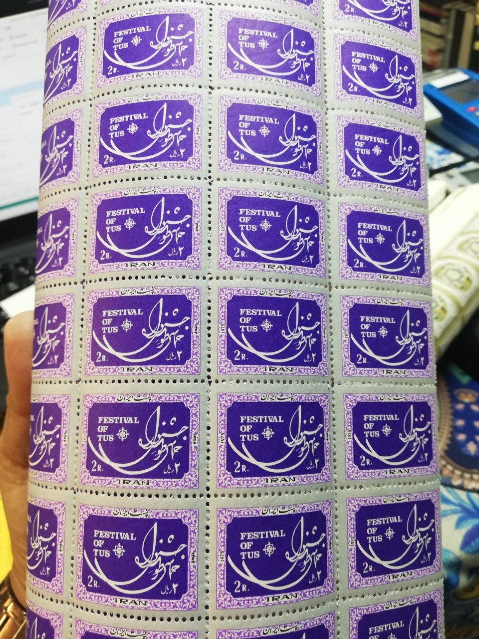 هر برگه 100عدد 280000ت