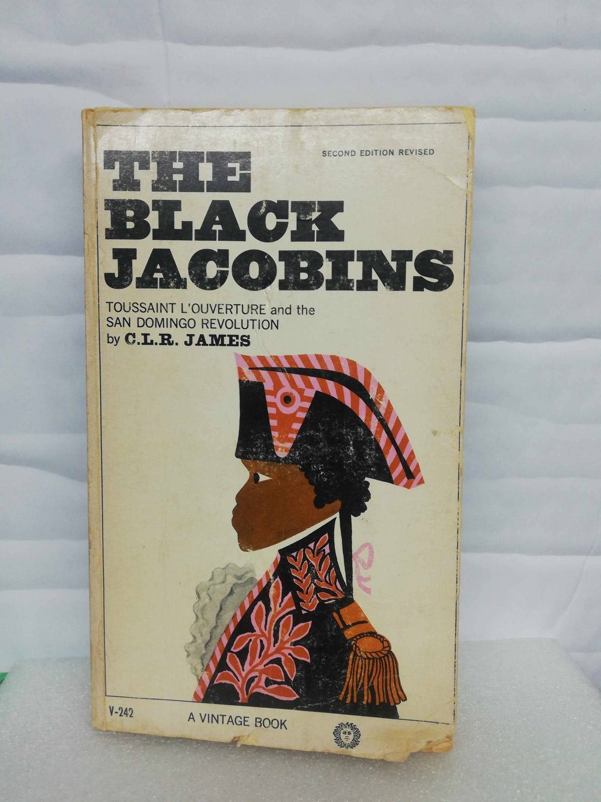 کتاب The Black Jacobins/ جیبی